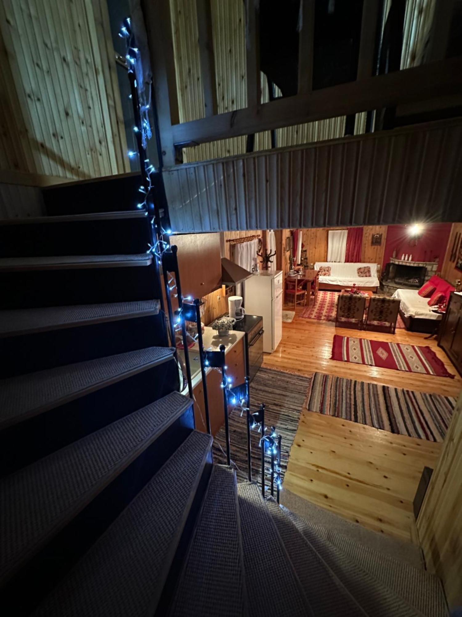 Traditional Wooden Apartment Koutsodimos ภายนอก รูปภาพ
