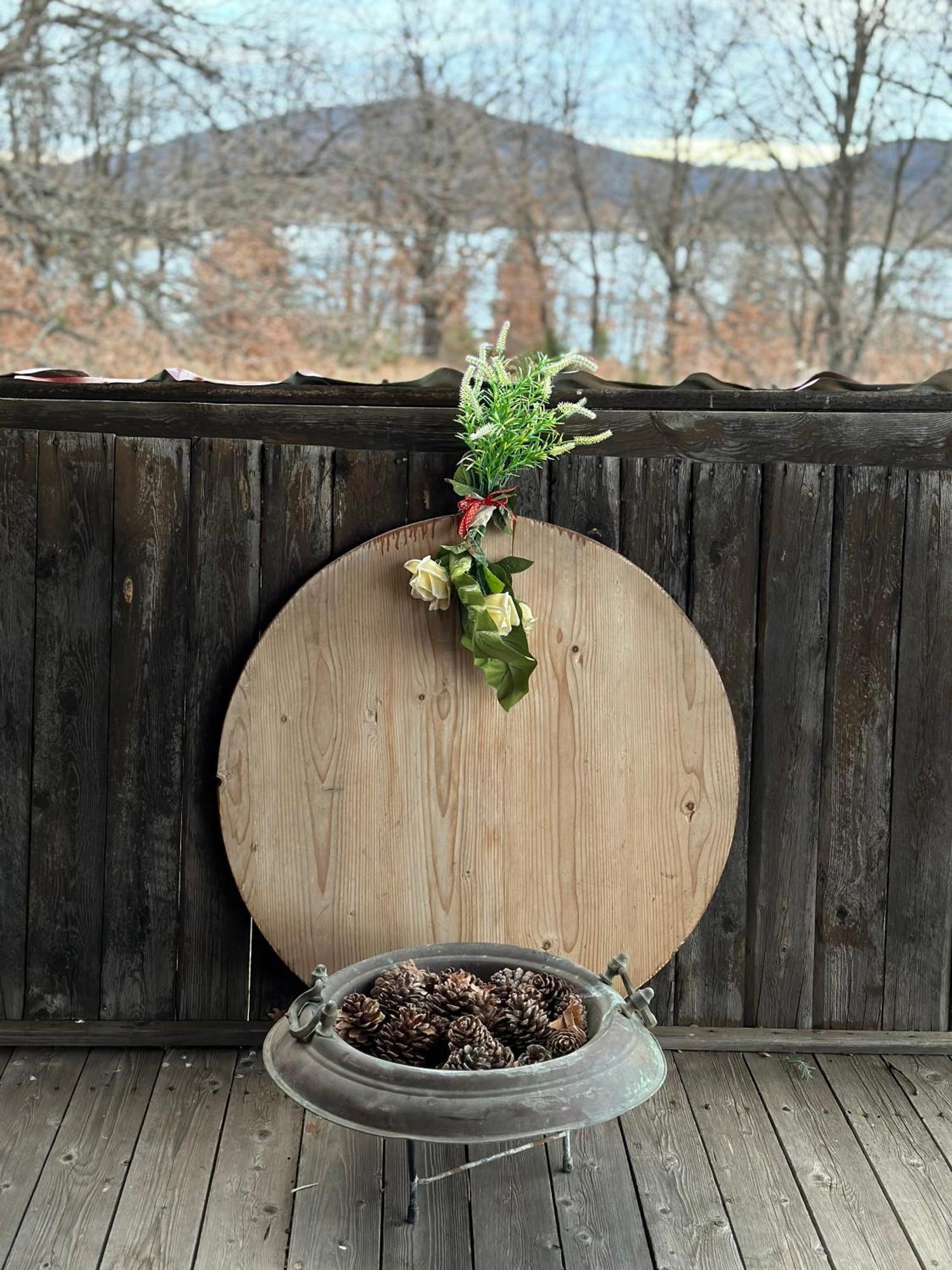 Traditional Wooden Apartment Koutsodimos ภายนอก รูปภาพ