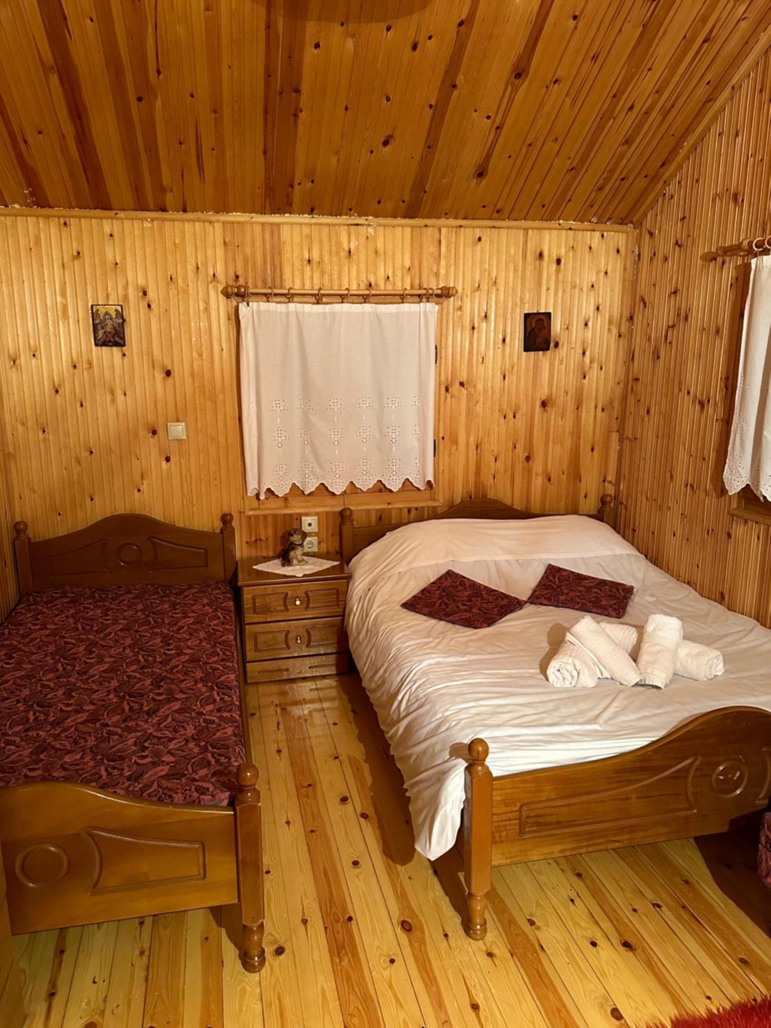Traditional Wooden Apartment Koutsodimos ภายนอก รูปภาพ